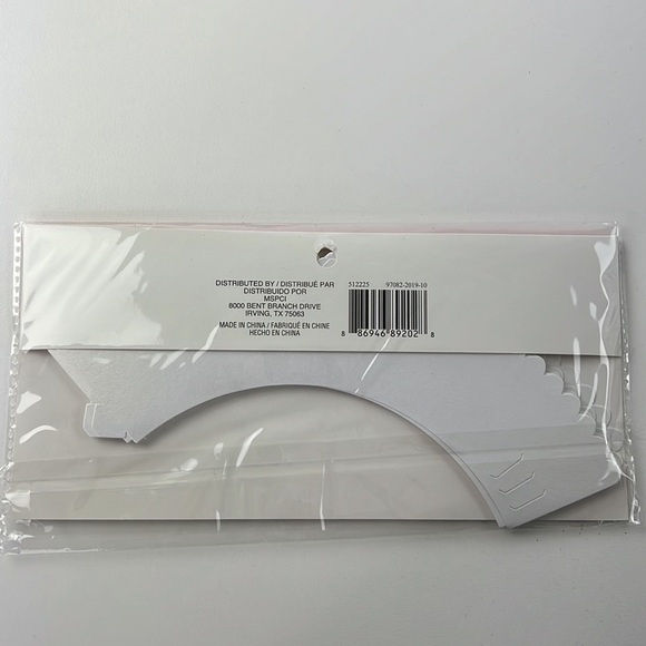 Celebrate it - 18 pce Cupcake wrappers - Picture 2 of 5